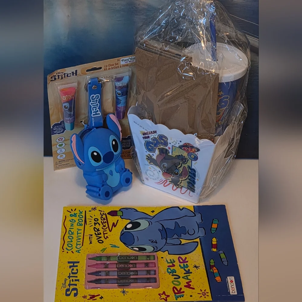Disney Stitch Bundle Set NIP